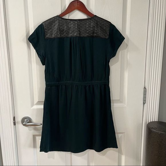 Twik emerald green short sleeve zipper front dress size medium - Picture 11 of 11